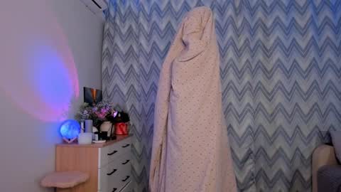 Snapshot of tate_angel chatting on 01/22/25, 09:21 Tate online show from 01/22/25, 09:21