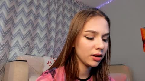 Snapshot of tate_angel chatting on 02/05/25, 06:15 Tate online show from 02/05/25, 06:15