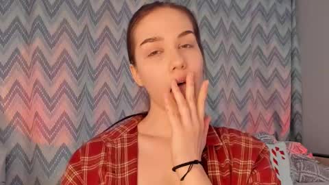 Snapshot of tate_angel chatting on 02/09/25, 06:05 Tate online show from 02/09/25, 06:05