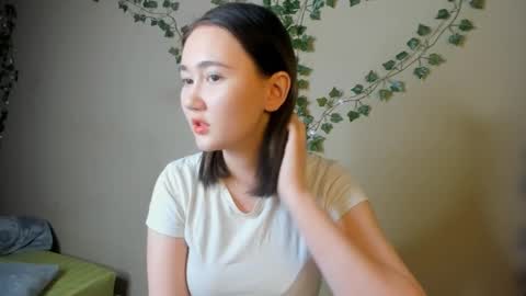 Lizzy online show from 02/08/25, 03:52