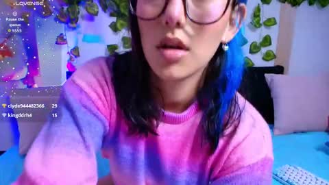 Snapshot of tati_cardenas chatting on 01/17/26, 02:38 AME online show from 01/17/26, 02:38