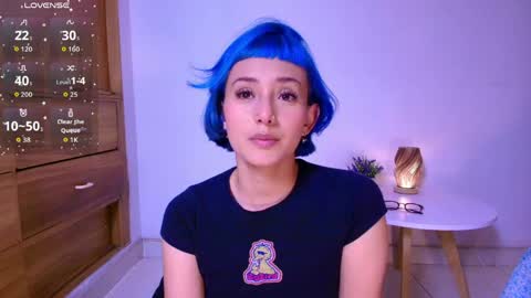 Snapshot of tati_cardenas chatting on 04/12/26, 04:28 AME online show from 04/12/26, 04:28