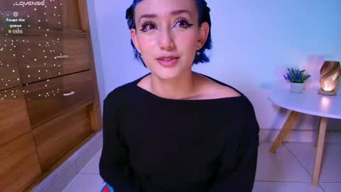 Snapshot of tati_cardenas chatting on 04/13/26, 07:25 AME online show from 04/13/26, 07:25