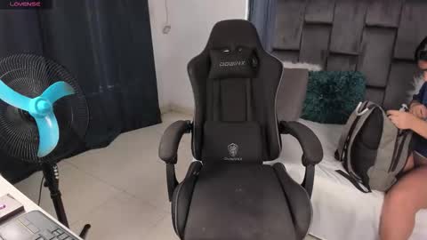 Snapshot of tati_jones chatting on 10/11/25, 08:29 Tatiana online show from 10/11/25, 08:29