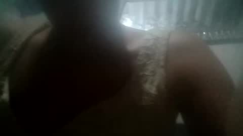 Snapshot of tati_latina24 chatting on 10/27/25, 01:20 tati_latina24 online show from 10/27/25, 01:20