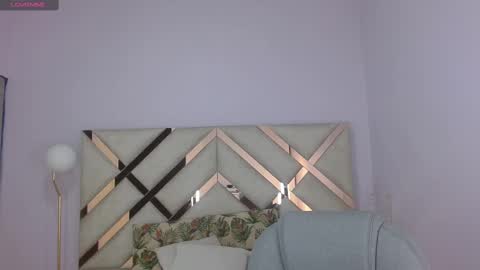 Tati Saldarriaga online show from 11/18/25, 07:18