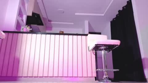 Snapshot of tatiana1004 chatting on 04/16/26, 05:41 tatiana1004 online show from 04/16/26, 05:41