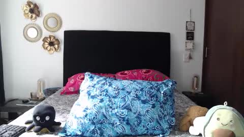 Snapshot of tatiana_monteros chatting on 10/27/25, 04:22 tatiana_monteros online show from 10/27/25, 04:22