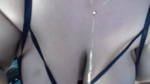 Snapshot of tatiana_monteros chatting on 11/19/25, 12:43 tatiana_monteros online show from 11/19/25, 12:43