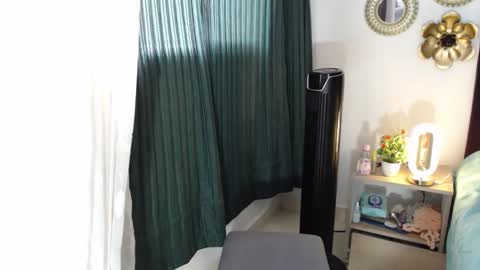 Snapshot of tatiana_monteros chatting on 02/19/26, 06:48 tatiana_monteros online show from 02/19/26, 06:48