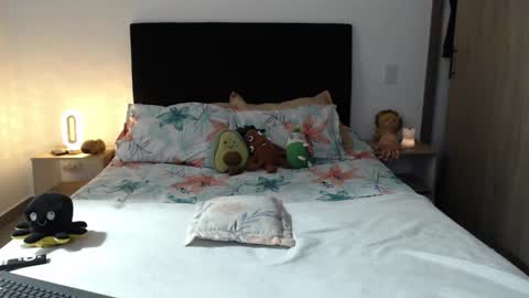 Snapshot of tatiana_monteros chatting on 04/16/26, 10:49 tatiana_monteros online show from 04/16/26, 10:49