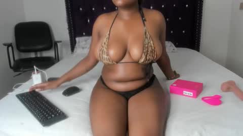 Snapshot of tatiana_storm chatting on 09/22/25, 09:00 tatiana_storm online show from 09/22/25, 09:00