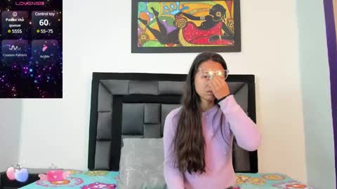 Snapshot of tatiana_valencia chatting on 12/16/24, 11:55 Tati online show from 12/16/24, 11:55