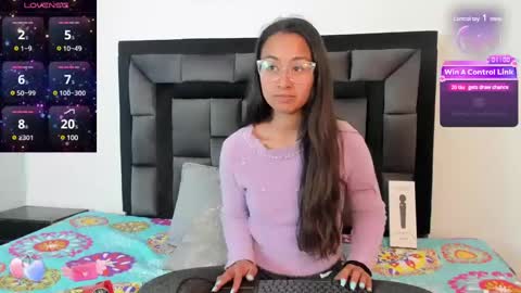 Snapshot of tatiana_valencia chatting on 12/16/24, 03:00 Tati online show from 12/16/24, 03:00