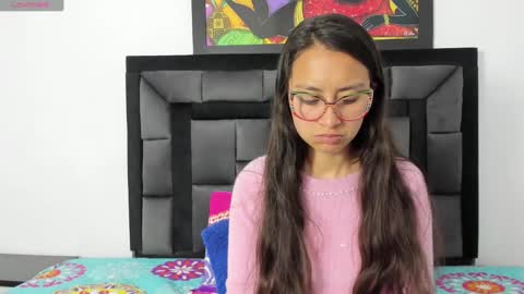 Snapshot of tatiana_valencia chatting on 12/28/24, 12:03 Tati online show from 12/28/24, 12:03