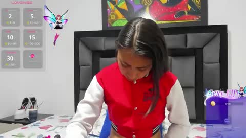 Snapshot of tatiana_valencia chatting on 01/11/25, 11:34 Tati online show from 01/11/25, 11:34