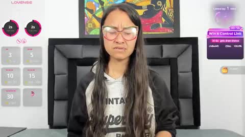 Snapshot of tatiana_valencia chatting on 01/17/25, 11:59 Tati online show from 01/17/25, 11:59