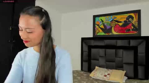 Snapshot of tatiana_valencia chatting on 02/04/25, 03:47 Tati online show from 02/04/25, 03:47