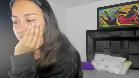 Snapshot of tatiana_valencia chatting on 02/11/25, 03:40 Tati online show from 02/11/25, 03:40