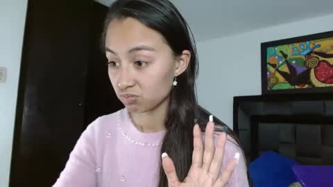 Snapshot of tatiana_valencia chatting on 02/18/25, 03:54 Tati online show from 02/18/25, 03:54