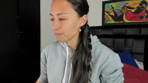 Snapshot of tatiana_valencia chatting on 03/04/25, 03:37 Tati online show from 03/04/25, 03:37