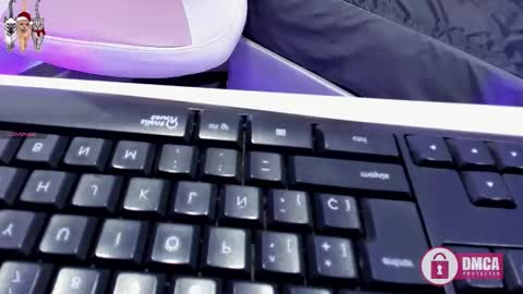 i am tatiana  online show from 11/16/25, 12:22