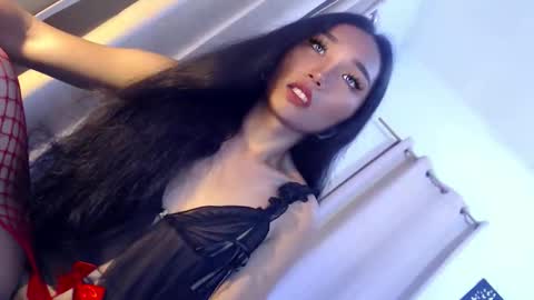 Snapshot of tatiana_wilton chatting on 04/03/26, 02:37 ANDREA online show from 04/03/26, 02:37