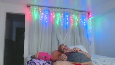 tatiana giraldo online show from 01/21/25, 05:05