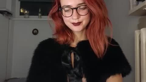 Snapshot of tatianaromanova chatting on 09/23/25, 07:50 Tatiana online show from 09/23/25, 07:50