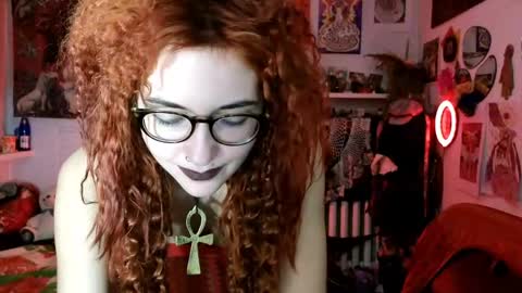 Snapshot of tatianaromanova chatting on 05/15/26, 08:16 Tatiana online show from 05/15/26, 08:16