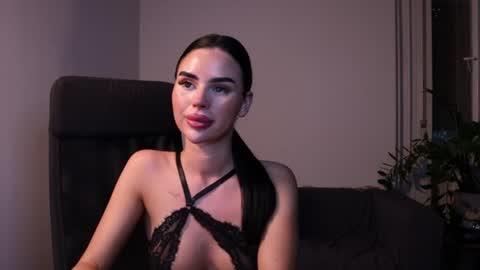 Snapshot of tatianaxoxo1 chatting on 06/23/26, 06:50 Tatiana online show from 06/23/26, 06:50