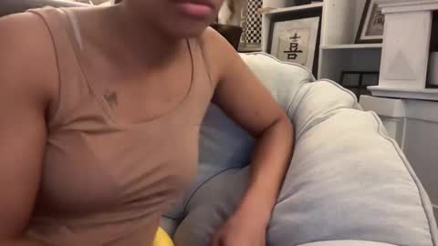 Snapshot of tatiannatease chatting on 11/22/25, 10:42 Tatianna Marie online show from 11/22/25, 10:42