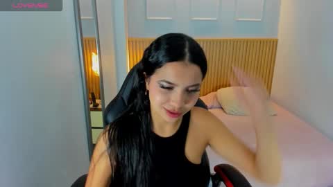 Snapshot of tatigold2 chatting on 02/26/26, 10:42 T A T I online show from 02/26/26, 10:42