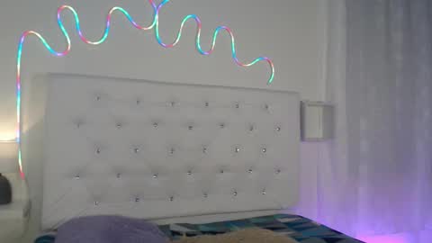 tatix online show from 10/06/25, 01:19