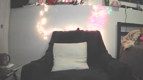 Snapshot of tattdxxx chatting on 12/11/24, 10:36 just jay1988 online show from 12/11/24, 10:36