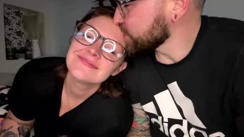 MrMrs online show from 01/04/25, 01:42