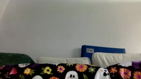 MrMrs online show from 02/14/25, 06:40