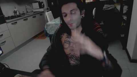 Snapshot of tattedfit chatting on 12/01/25, 11:32 tattedfit online show from 12/01/25, 11:32