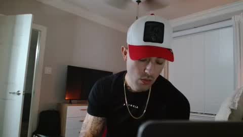 tattedlatino1 online show from 12/29/24, 01:56