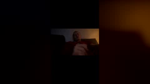 tattedstud93184668 online show from 12/01/25, 10:42