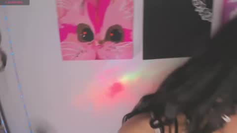 Snapshot of tattl2222 chatting on 01/11/25, 01:01 tati online show from 01/11/25, 01:01