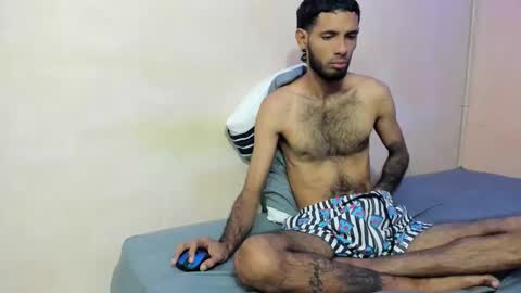 Snapshot of tatto_destroyer chatting on 03/25/26, 10:49 Fernando online show from 03/25/26, 10:49