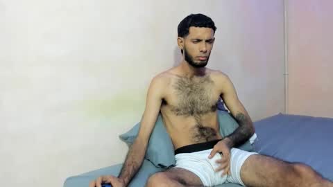 Snapshot of tatto_destroyer chatting on 04/04/26, 04:44 Fernando online show from 04/04/26, 04:44