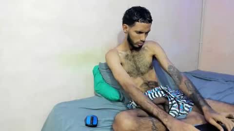 Snapshot of tatto_destroyer chatting on 04/17/26, 12:46 Fernando online show from 04/17/26, 12:46
