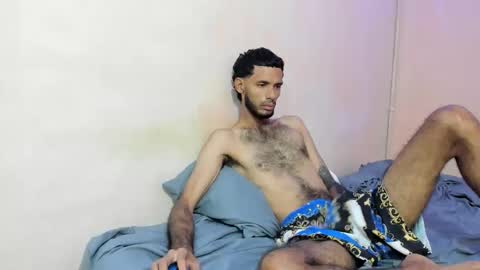 Snapshot of tatto_destroyer chatting on 04/18/26, 04:00 Fernando online show from 04/18/26, 04:00