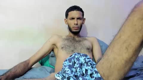 Snapshot of tatto_destroyer chatting on 04/21/26, 01:42 Fernando online show from 04/21/26, 01:42