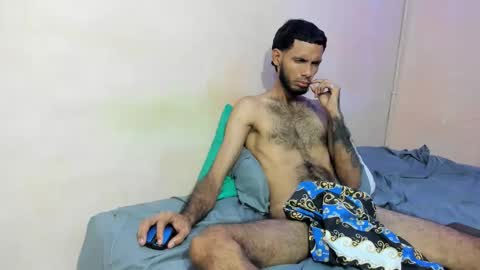 Snapshot of tatto_destroyer chatting on 04/23/26, 06:03 Fernando online show from 04/23/26, 06:03