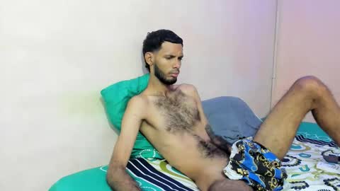 Snapshot of tatto_destroyer chatting on 04/30/26, 02:01 Fernando online show from 04/30/26, 02:01