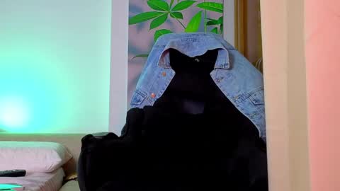 Snapshot of tattokoi chatting on 04/01/26, 01:17 tattokoi online show from 04/01/26, 01:17