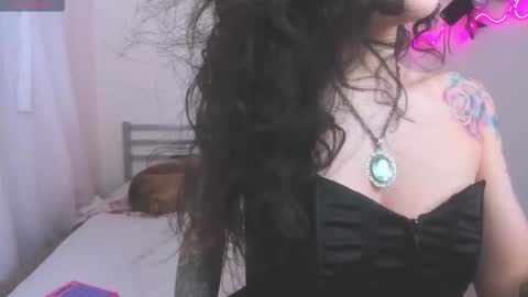 High Mami  online show from 10/08/25, 05:27